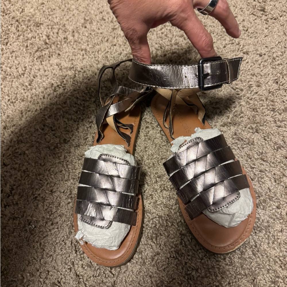 Francesca's Collections Silver Sandals with Strappy Design